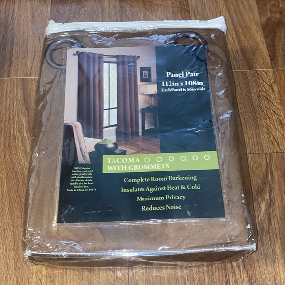 Tacoma NWT with Grommets Panel Pair Chocolate Curtains - Picture 1 of 7